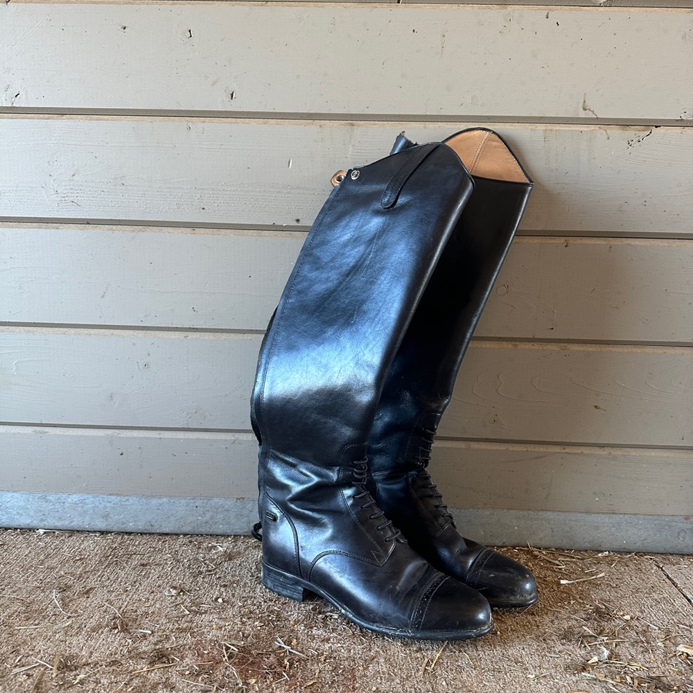 Ariat field boots (women)
